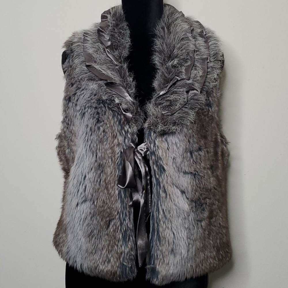 Daytrip Faux blue grey fur satin‎ ruffle vest